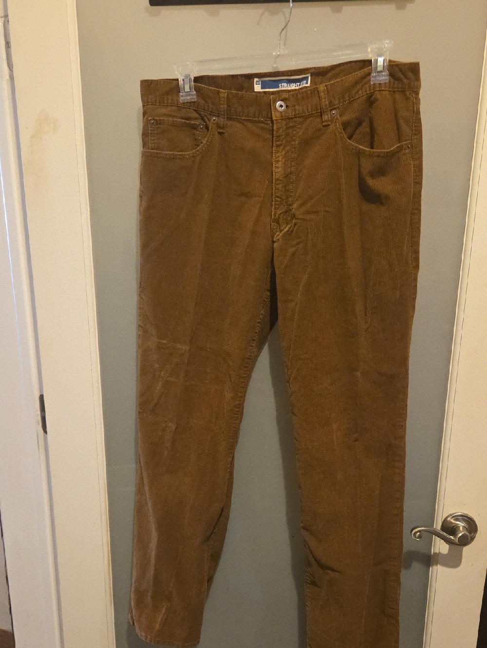GAP Men's Corduroy Pants in Warm Brown